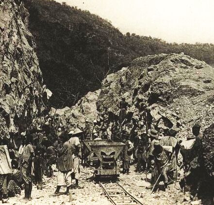 Construction d'un chemin de fer en Afrique-Occidentale française