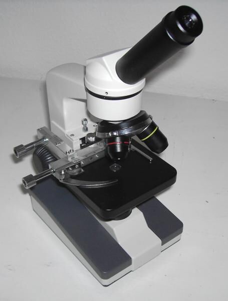 Microscope