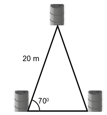 Trois barils dont la disposition forme un triangle isocèle.