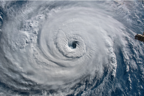 Photographie de l’ouragan Florence au-dessus de l’Atlantique près de la côte américaine.