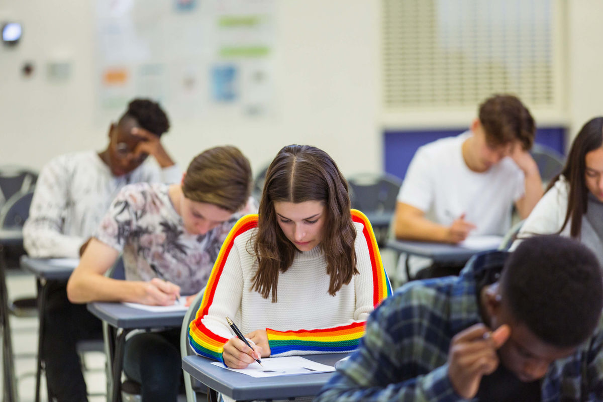 Les meilleurs outils d’Alloprof pour préparer les élèves du secondaire aux examens
