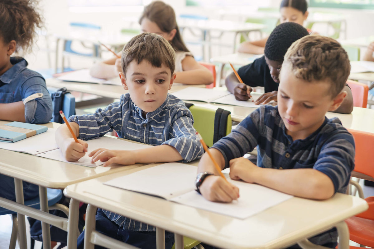 Mon enfant s'est fait prendre à tricher pendant un examen, comment réagir?