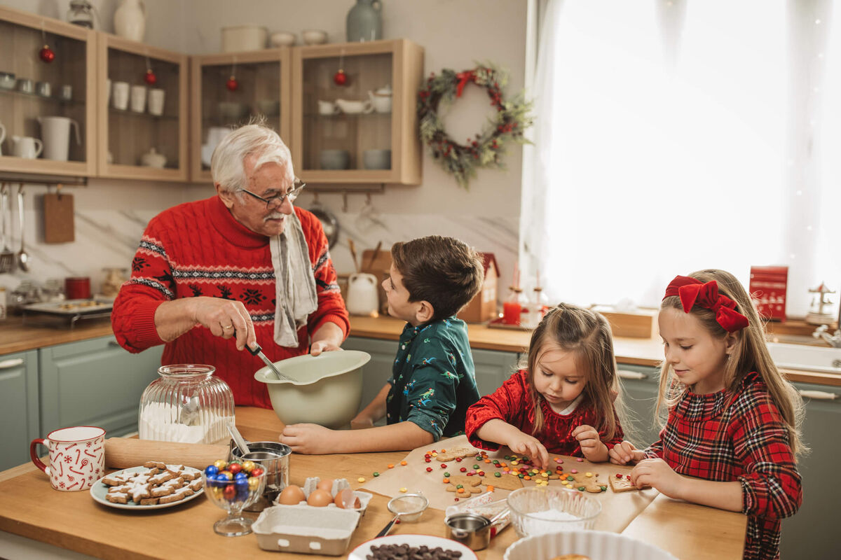 Learn About Family Christmas Traditions