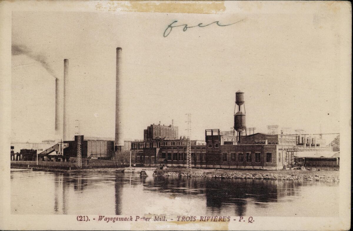 A pulp and paper factory in Trois-Rivières.