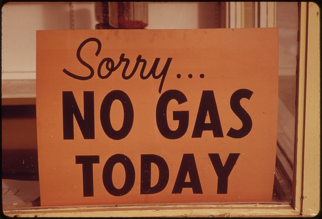 Sorry... no gas today (1973).