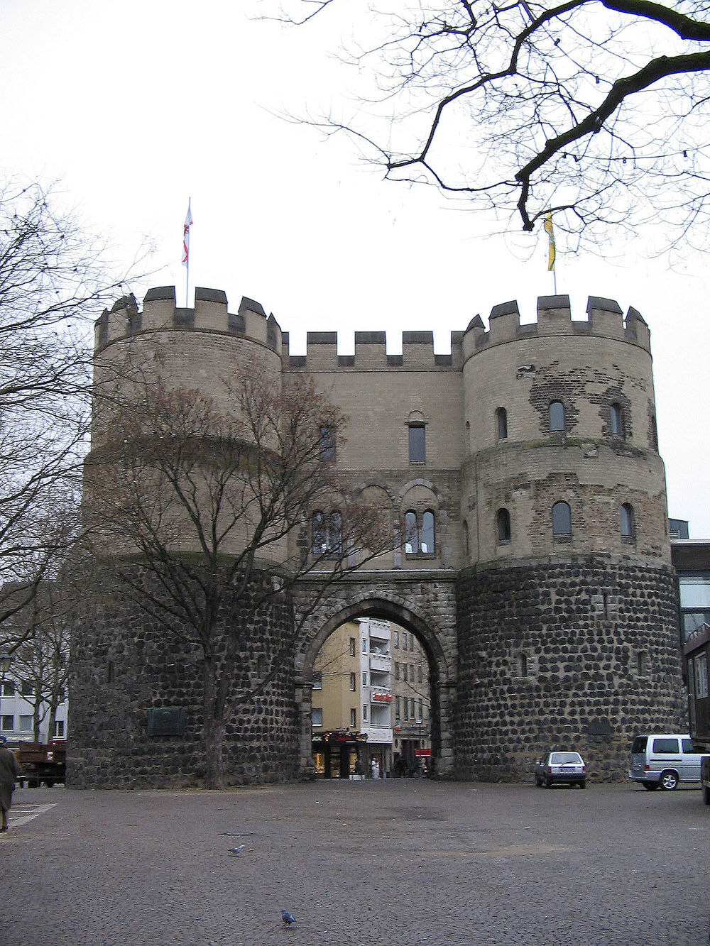 La porte&nbsp;Hahnentor