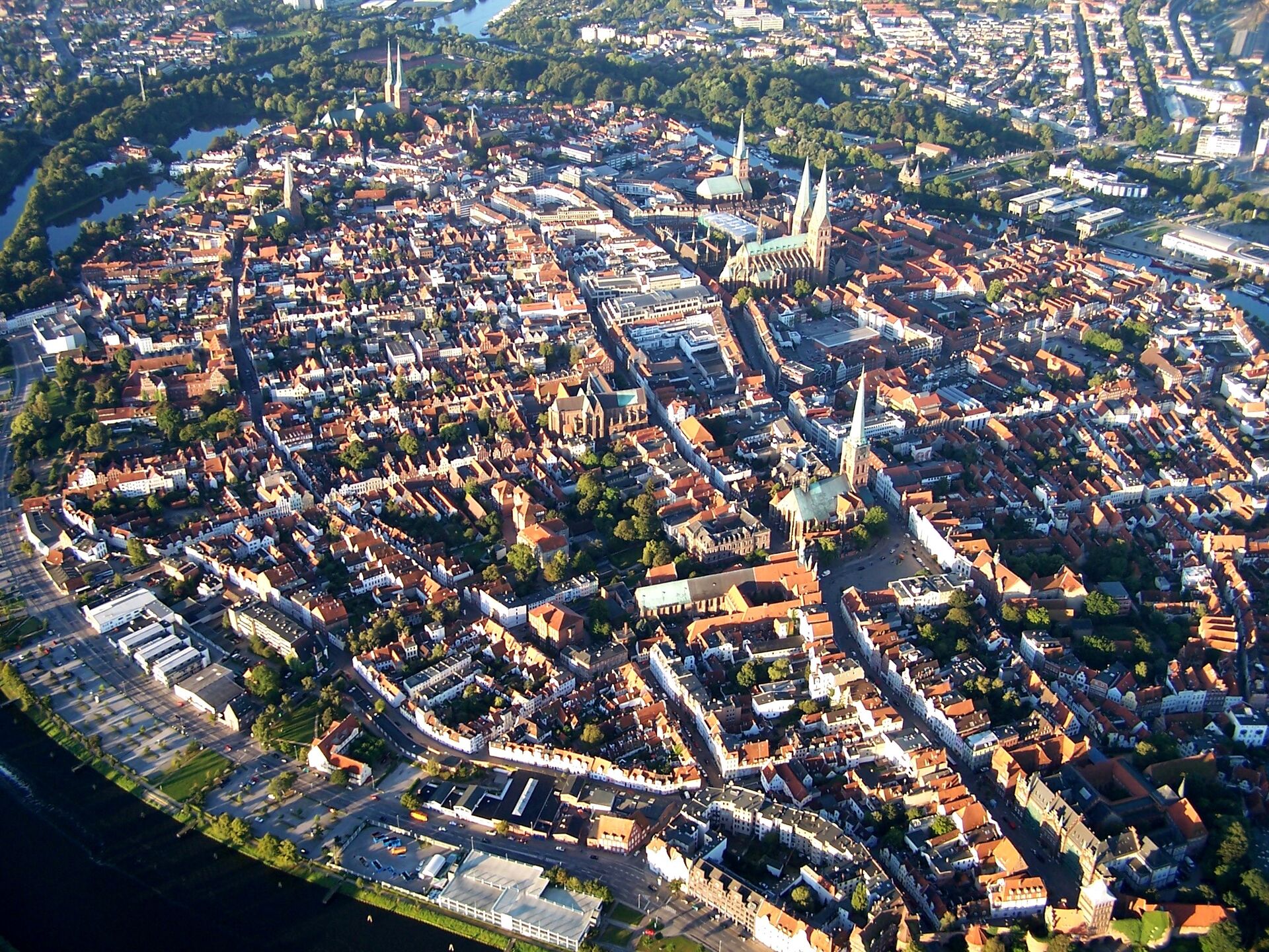 Vue aérienne de la ville de Lübeck aujourd'hui