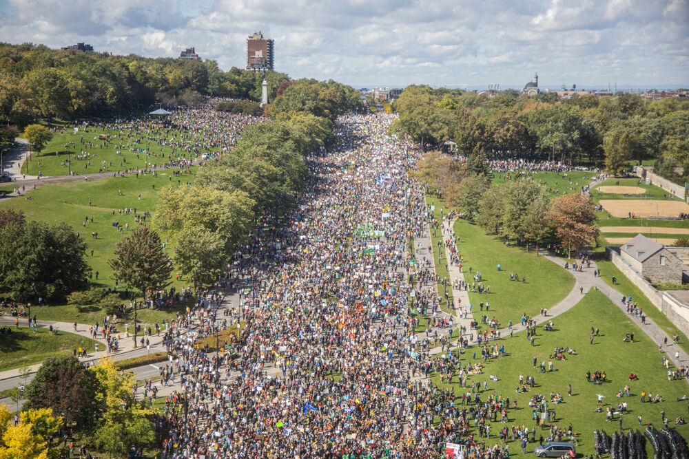 Près de 500 000 Montréalais et Montréalaises se sont réunis le 27 septembre 2019 à la  marche pour le climat.