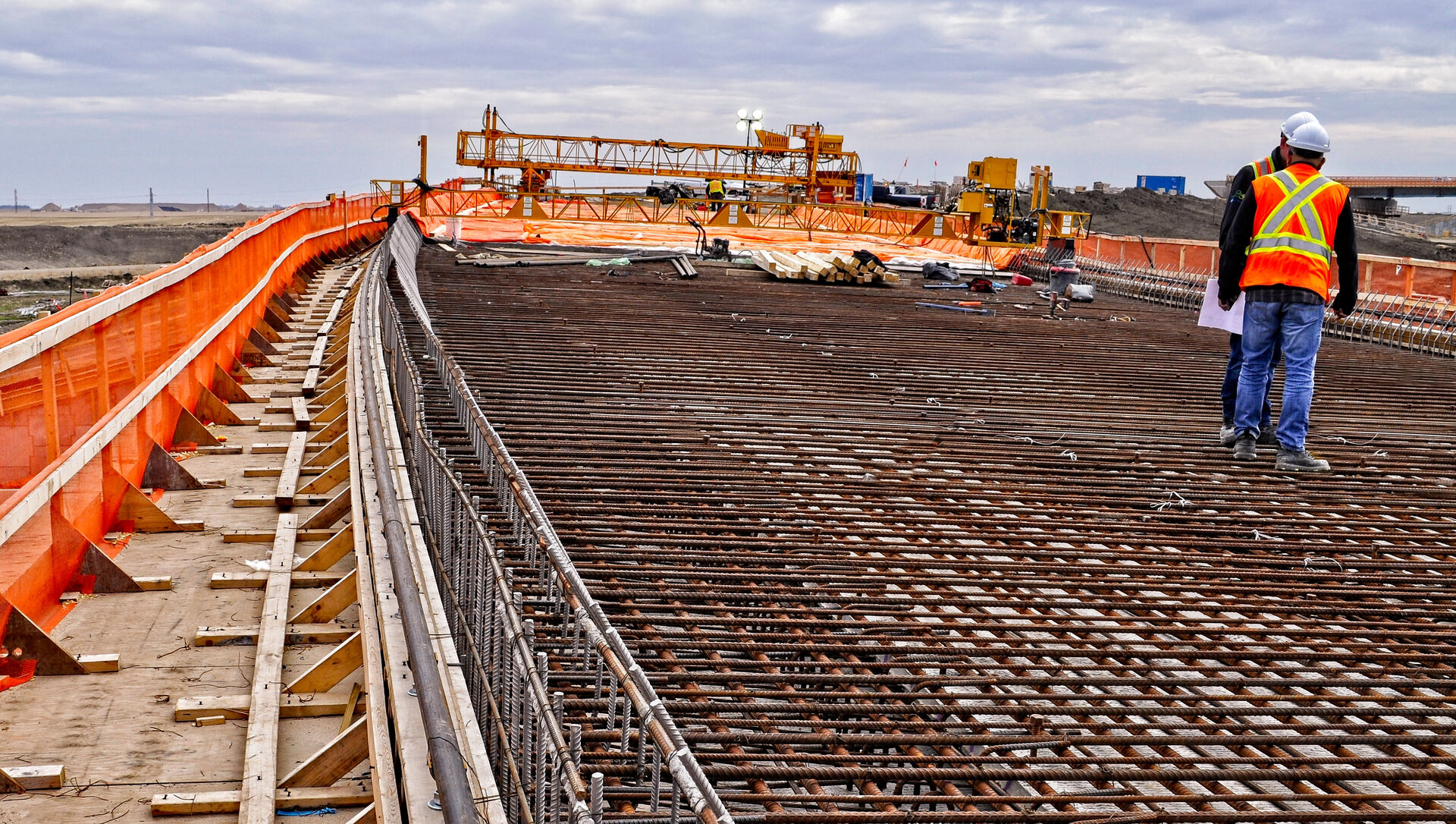 A steel rod structure before concrete is poured into it on a bridge construction site