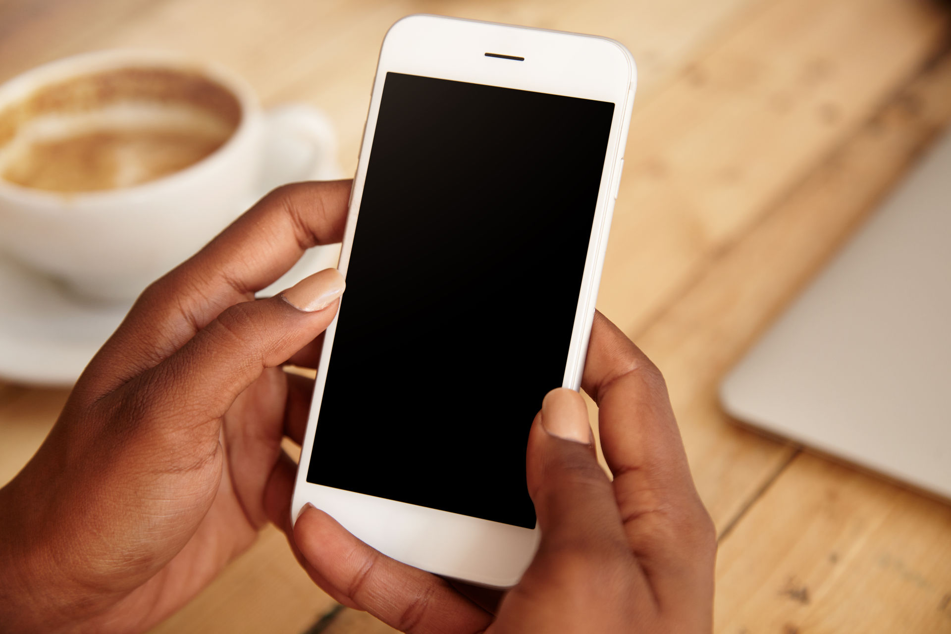 La téléphonie mobile exploite les microondes.