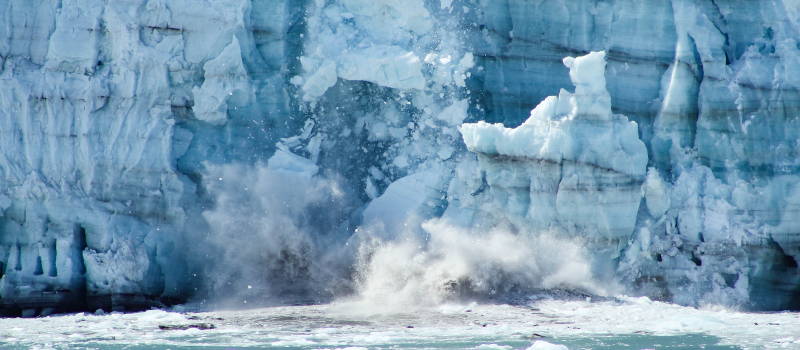 La fonte d'un glacier en Alaska.