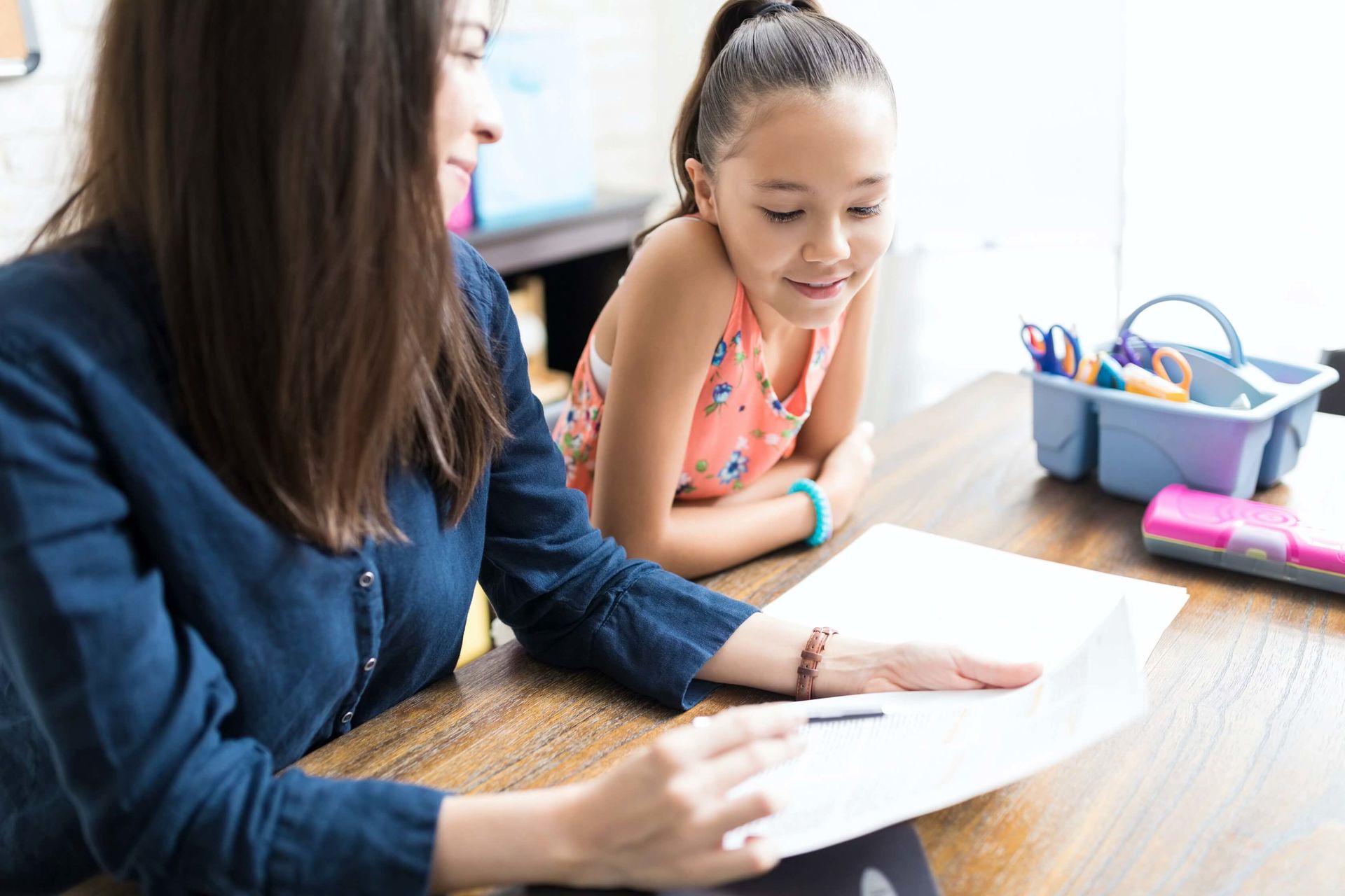 Qu'est-ce que la première communication aux parents?