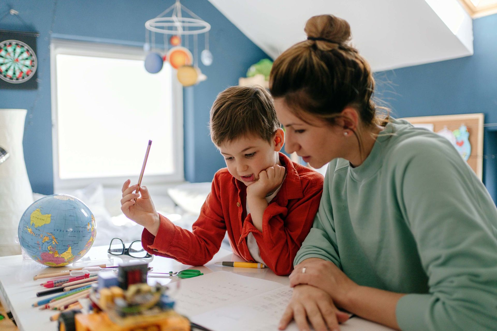 Comment aider son enfant à développer des stratégies d’apprentissage?