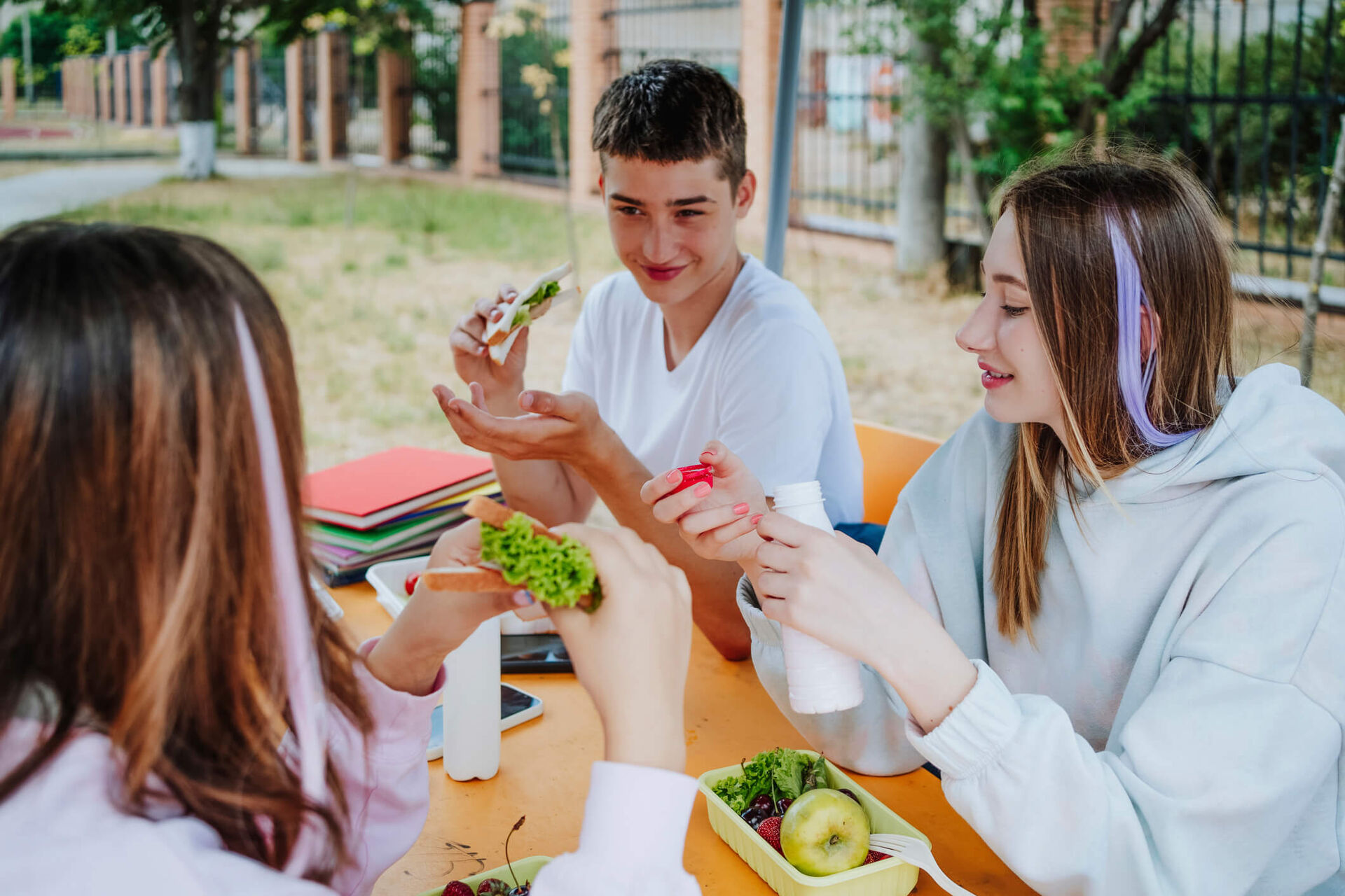 Faim, satiété et rassasiement : des alliés de ton corps!